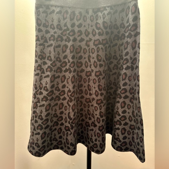 Ann Taylor Grey and Brown Leopard Print Sweater Skirt, Size XS - Picture 2 of 7